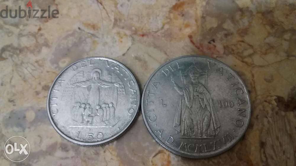 Two Memorial Vatican Pope Coins مجموعة من عملة الفاتيكان قداسة البابا 1