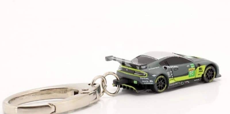 Aston Martin GTE diecast car model 1:87. 3