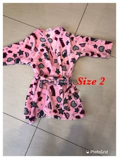 Robe size 2 very good condition