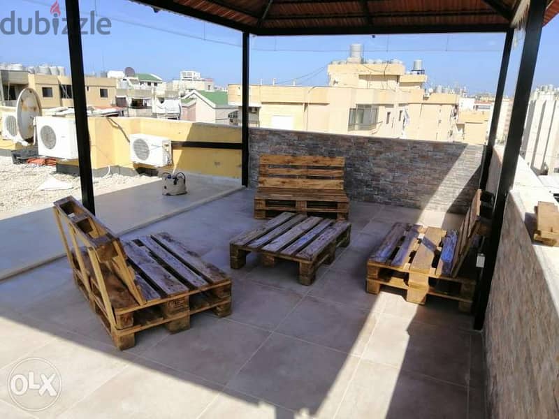 Outdoor three pallets banches with table بنك طبالي عدد ٣ مع طاولة 2