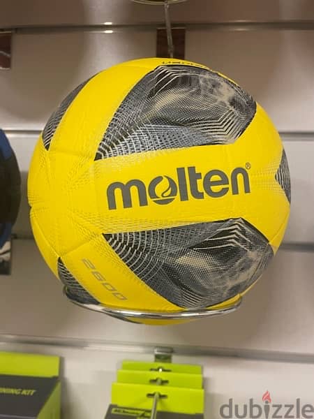 molten football pvc for grass and outdoors 1