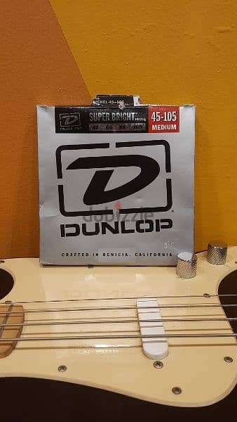 Dunlop super bright medium gauge nickel wound bass guitar strings