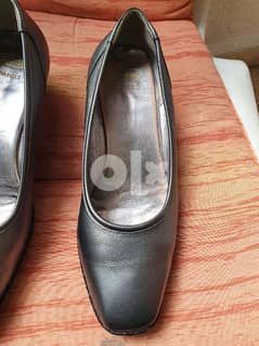 Scholl almost brand new women shoes size 39