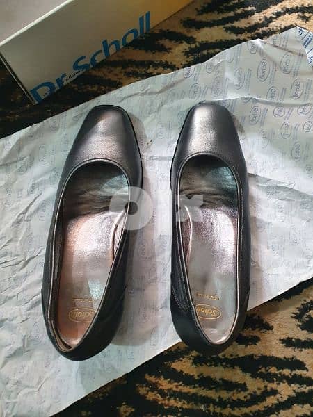 Scholl almost brand new women shoes size 39 6