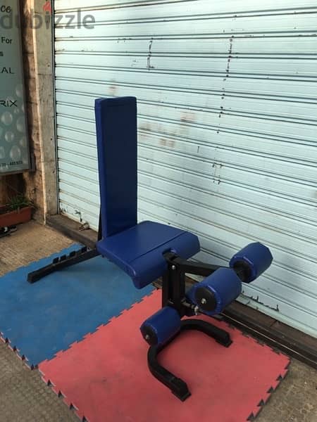 leg extension leg curl and bench all level in the same time like new 0