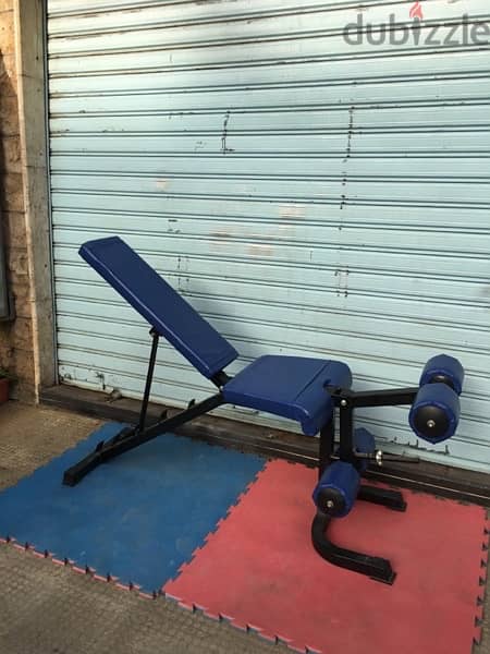 leg extension leg curl and bench all level in the same time like new 2