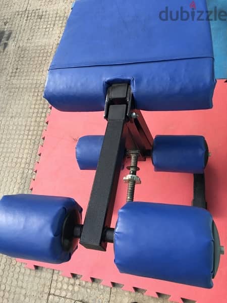 leg extension leg curl and bench all level in the same time like new 7