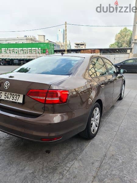 volkswagen Jetta Model 2016 Company Source And Maintenance 1 owner 4