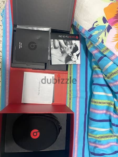 New Beats by Dr Dre Solo HD In Box 4