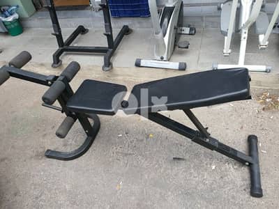 Adjustable bench with wlegs like new only for 100 dollar 03027072