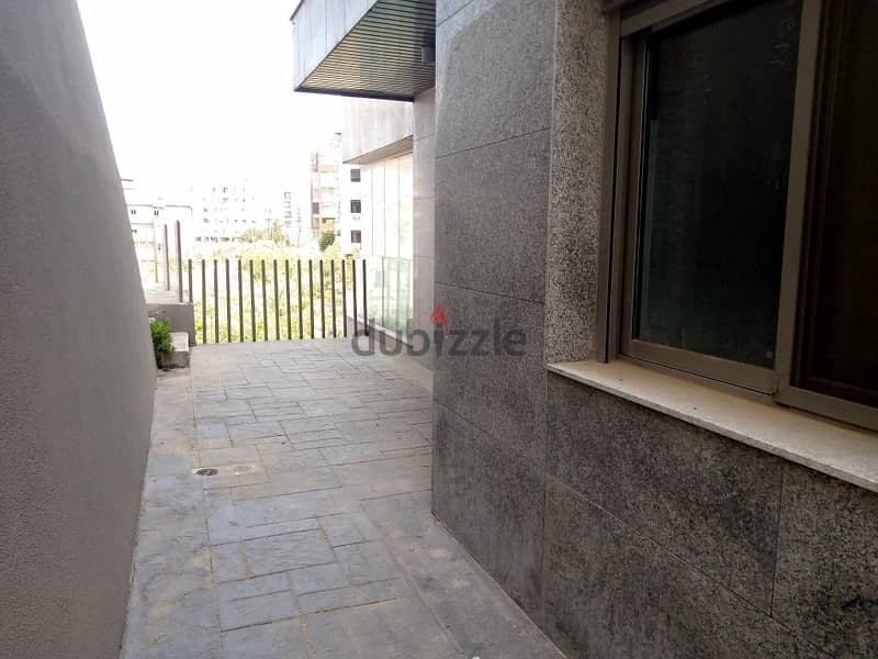 199 Sqm + 70 Sqm Terrace |Apartment Hazmieh | City view 4