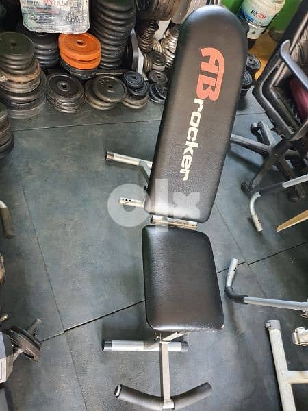 Adjustable bench press Like New 03027072 بنش متحرك 3