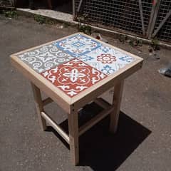 wood table with tile top طاولة خشب مع وجه بلاط