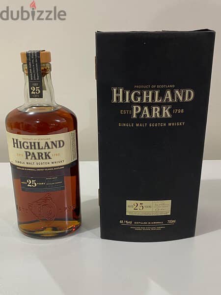 rare 25 year old discontinued bottle of highland park 1