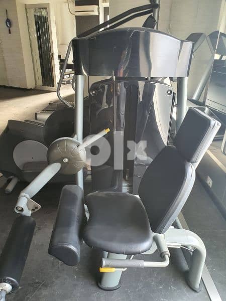 leg press heavy duty machine like new 03027072 Geo sports and Gym eq 0