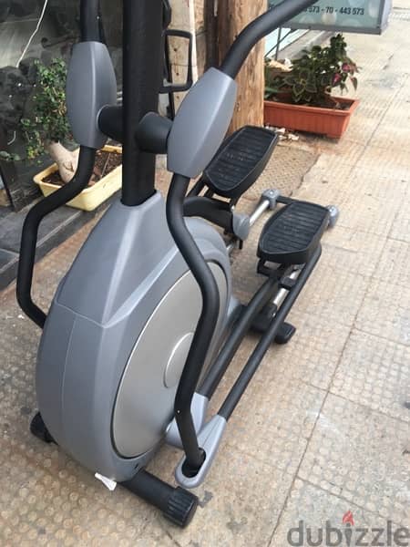 big elliptical spirit like new used 2 times only 70/443573 RODGE 4
