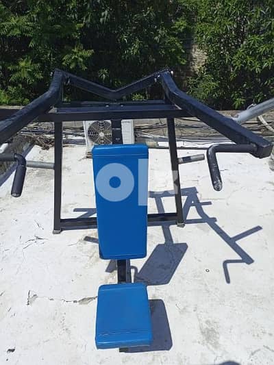 hammer Shoulder press machine for Gym use 03027072