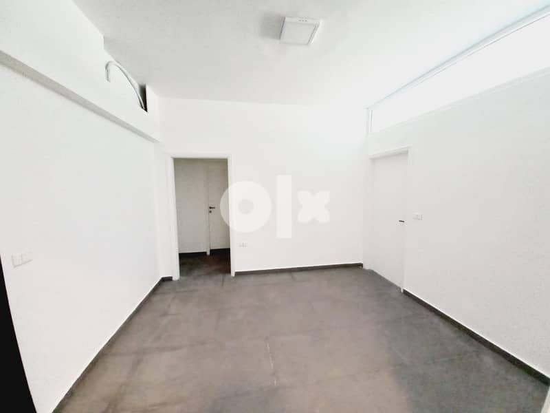 AH22-883 Office for rent in Beirut, Badaro, 150 m2, $1,500 cash 4