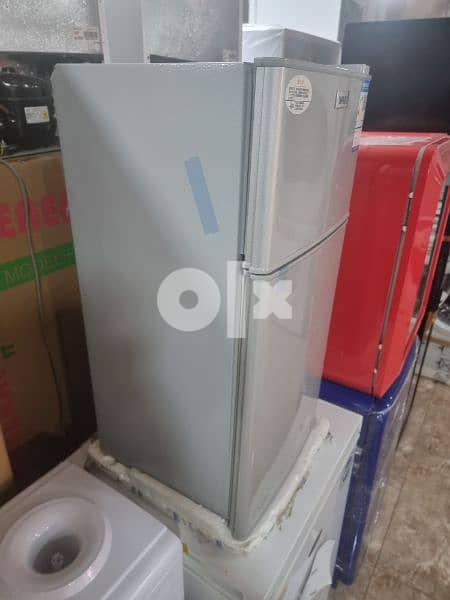 fridge freezer براد مكتب office Chalet 1
