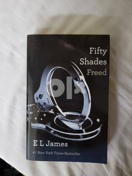 2 books. Fifty shades darker + freed 3