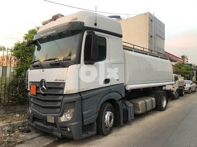 Mercedes actros water tank