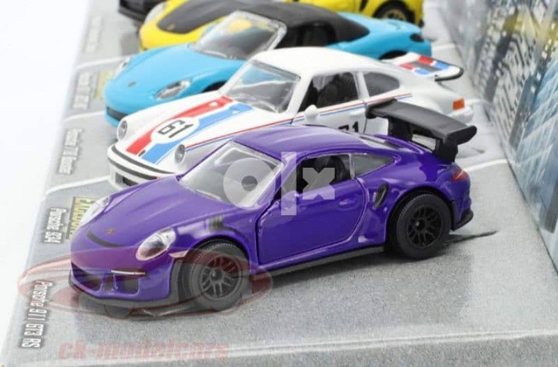 Porsche 5-car Set diecast car model 1;64. 2