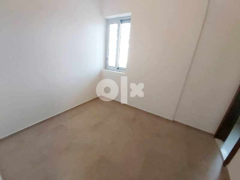 AH22-903 Apartment in Ain Mrayseh for sale, 700 m2, $3,200,000 cash 3