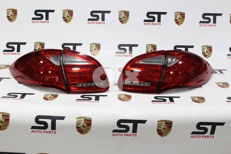 Porsche Cayenne Left Tail-Lights