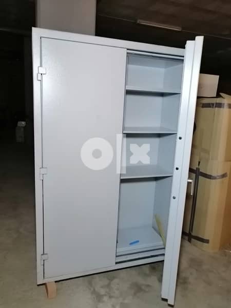 Gun safe or file cabinet 1