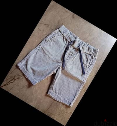 H&M short in excellent condition - 3-4years