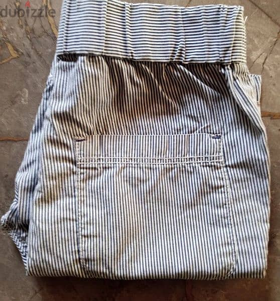 H&M short in excellent condition - 3-4years 2