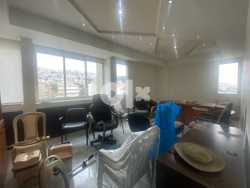 A 150sqm office in Jdeideh in a very nice location with open views. 4