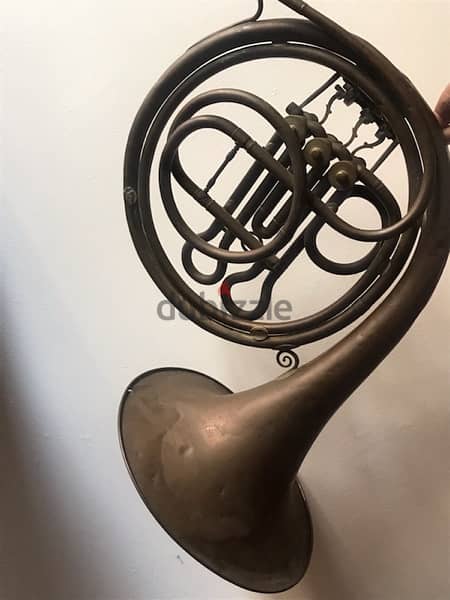 old antique cooper french horn بوق نحاس قديم انتيك 1