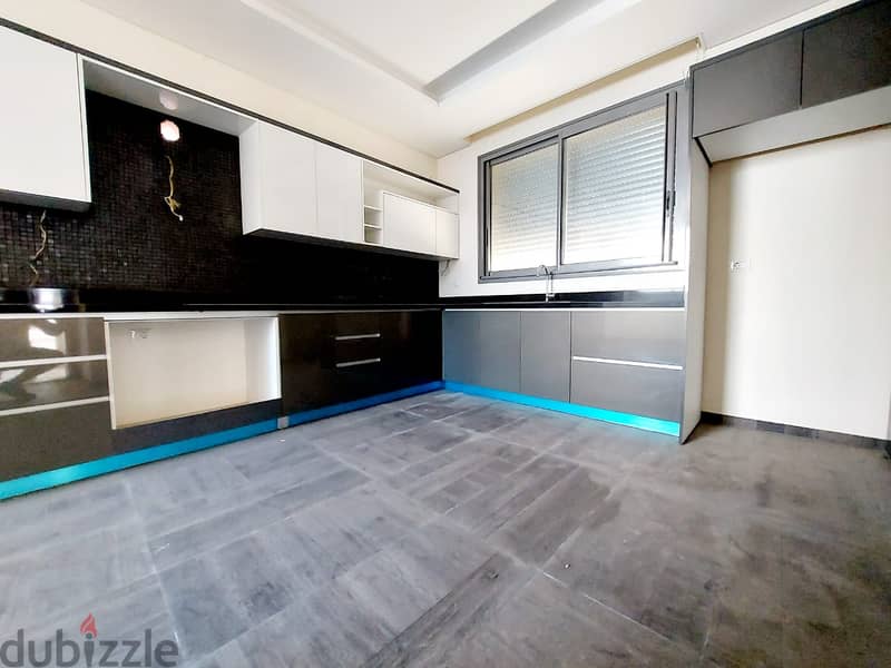 RA22-936 Apartment for Rent in Beirut, Verdun, 250 m2, $2,500 cash 3
