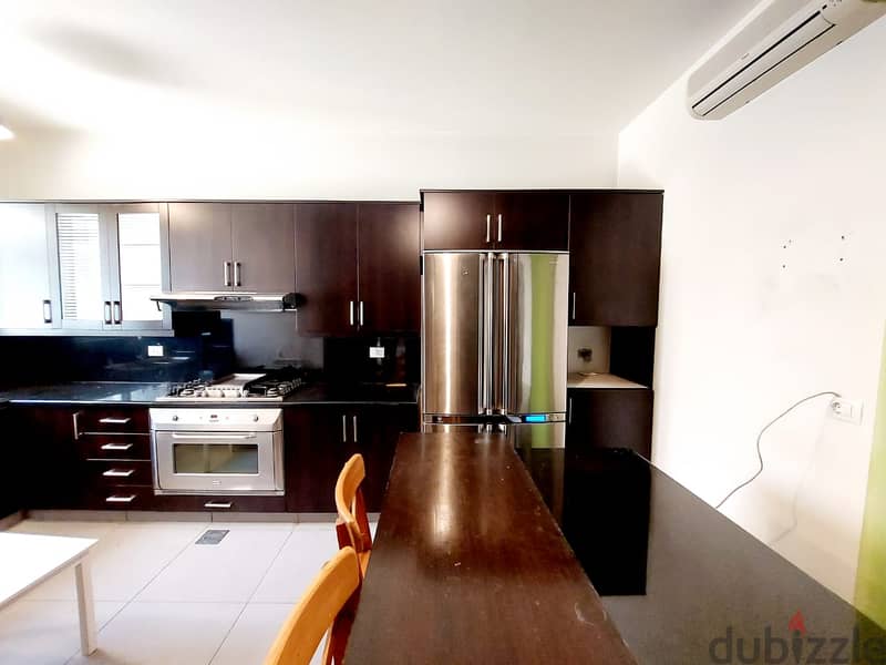RA22-937 24/7 Apartment for Rent in Clemenceau, prime location 11