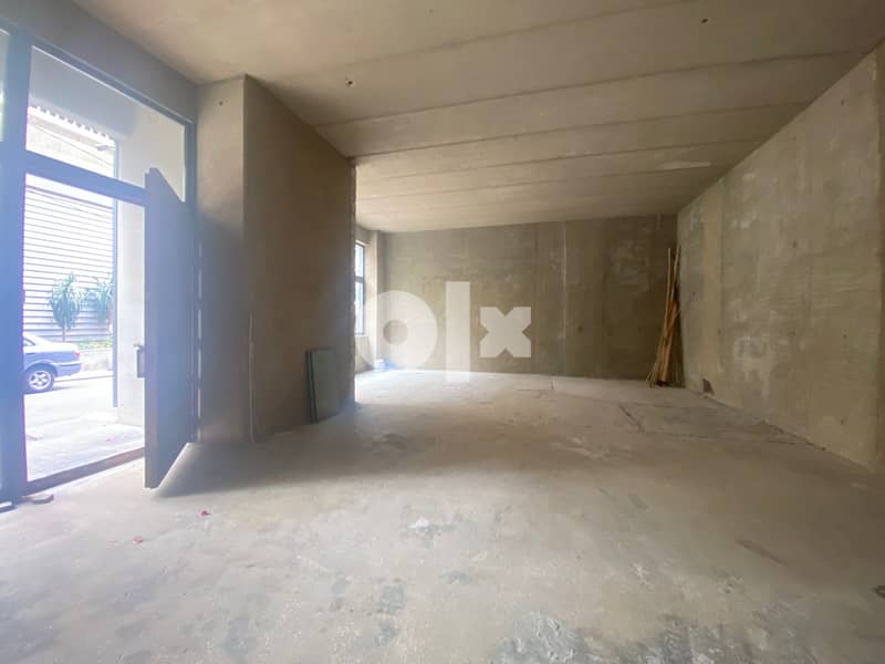 L09409-Open Space Office for Rent in Achrafieh 2