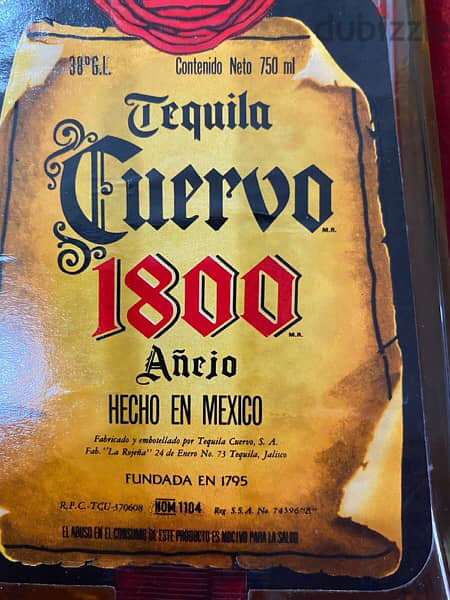 antique Cuervo 1800 Anejo bottle 2