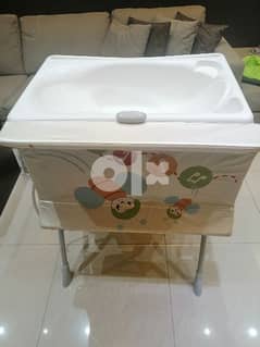 "cam" baby bathtub and changing table