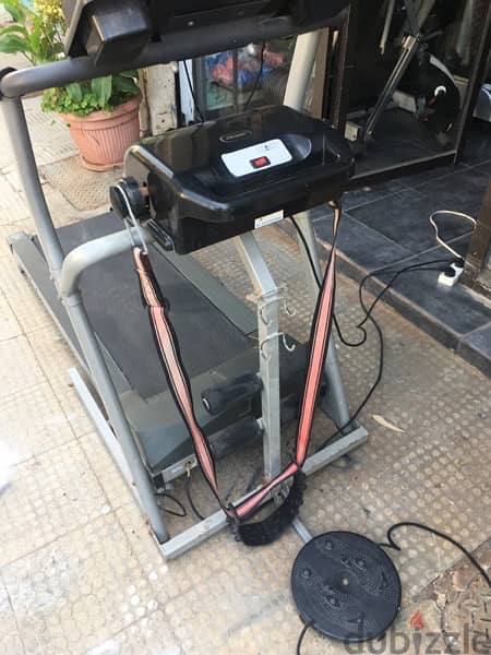 treadmill life gear with vibration and twister like new 4