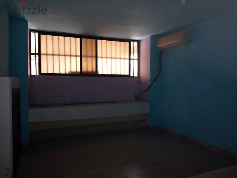 47 Sqm Shop for sale in Ain EL Remmeneh 2
