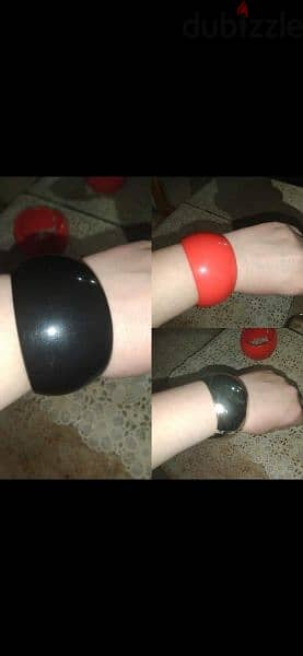 bracelets  plastique  1=7$ or 3=15$