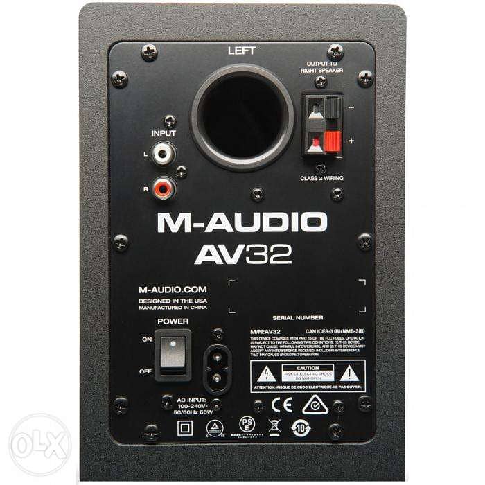 M-audio Studiophile AV32 monitors 1