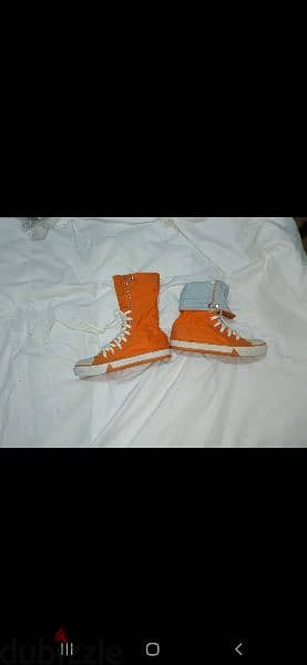 shoes chuck taylor converse only size 40. worn once 1