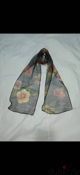 scarf chiffon sizes are on photos 3=10$ 17