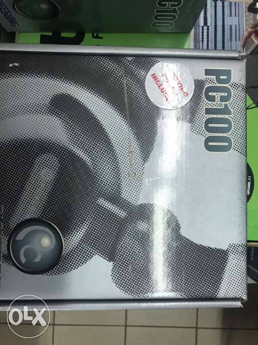 pro headphones PC100 Pickering USA w pouch 1