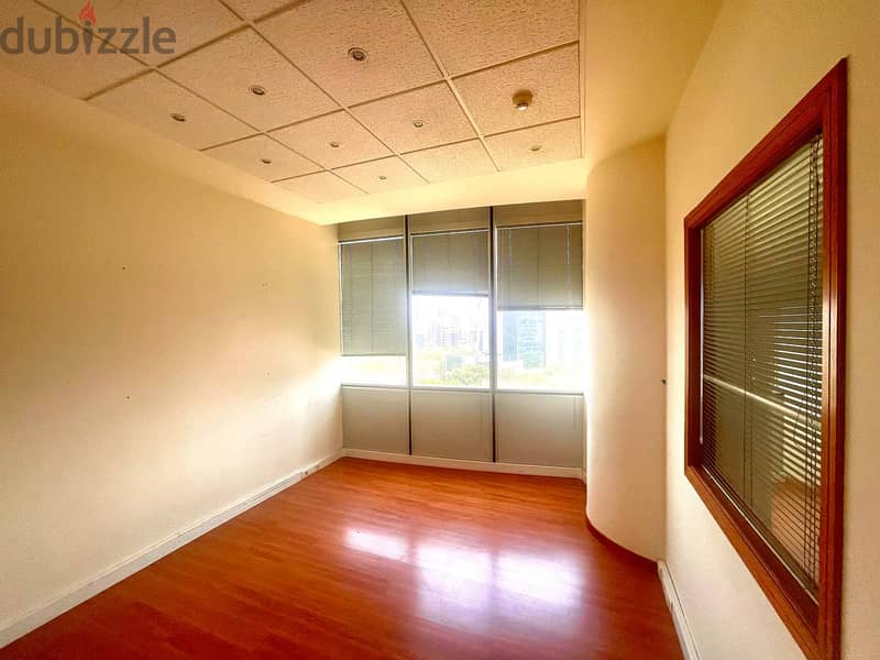 JH22-956 Office suit 350m for rent in Sin l Fil 6