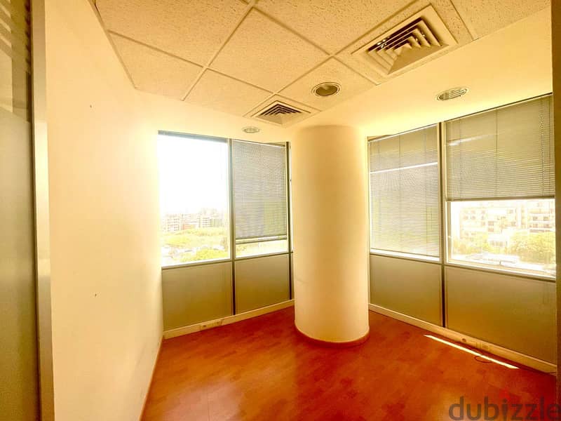 JH22-956 Office suit 350m for rent in Sin l Fil 7
