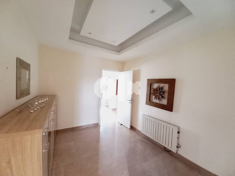 AH22-959 Apartment for rent in Beirut, Ashrafieh, 235m2, $1800 cash 8