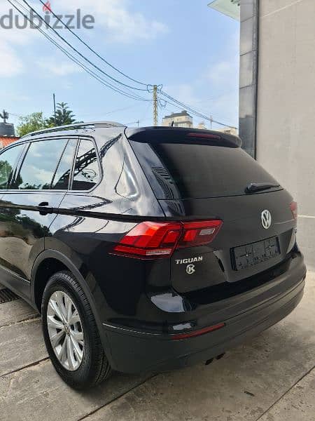 Volkswagen Tiguan Model 2018 Black Kettaneh Source Like New 3