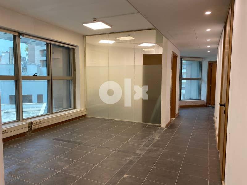 L09504-Office for Rent in A Prime Location Achrafieh 2